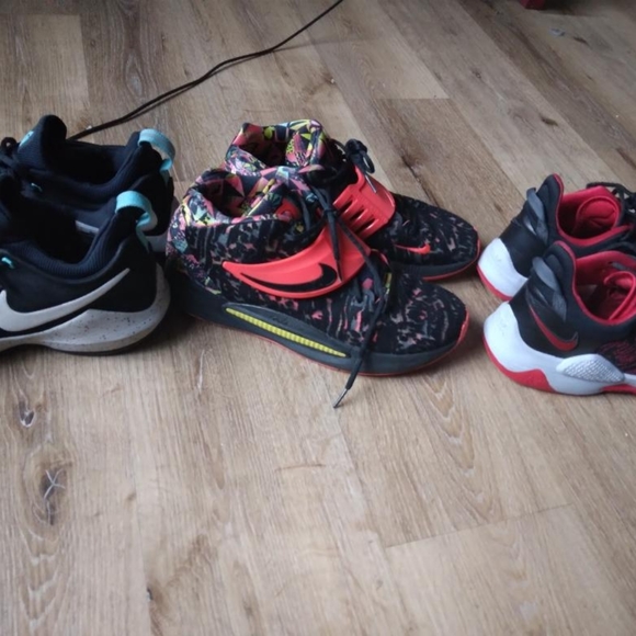 4 pairs of basketball shoes size 11 - Picture 3 of 8